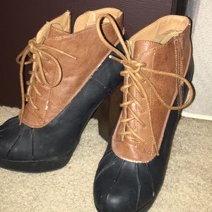 Qupid | Black and Brown Booties